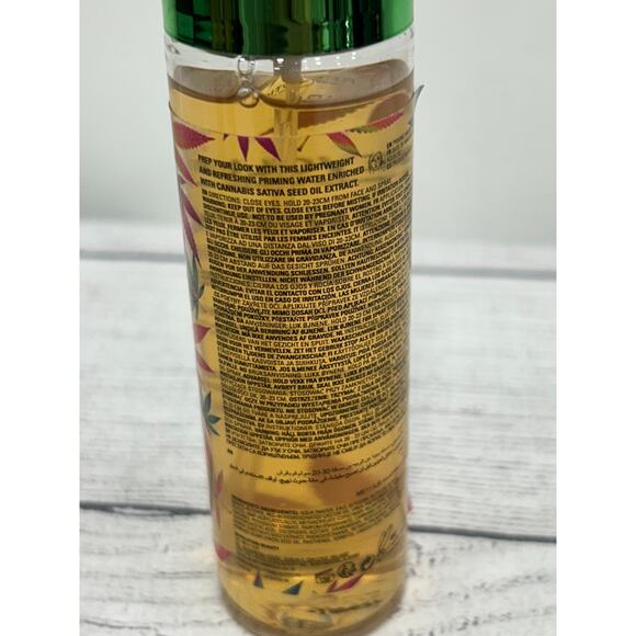 Makeup Revolution Purifying Priming Water With Sativa Seed Oil 100ml - Picture 4 of 7